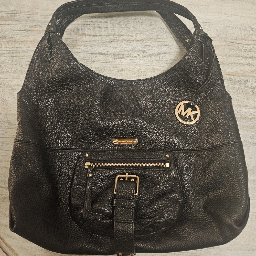 Michael Kors Lg Austin pebbled black Leather Shoulder Bag - Picture 1 of 9